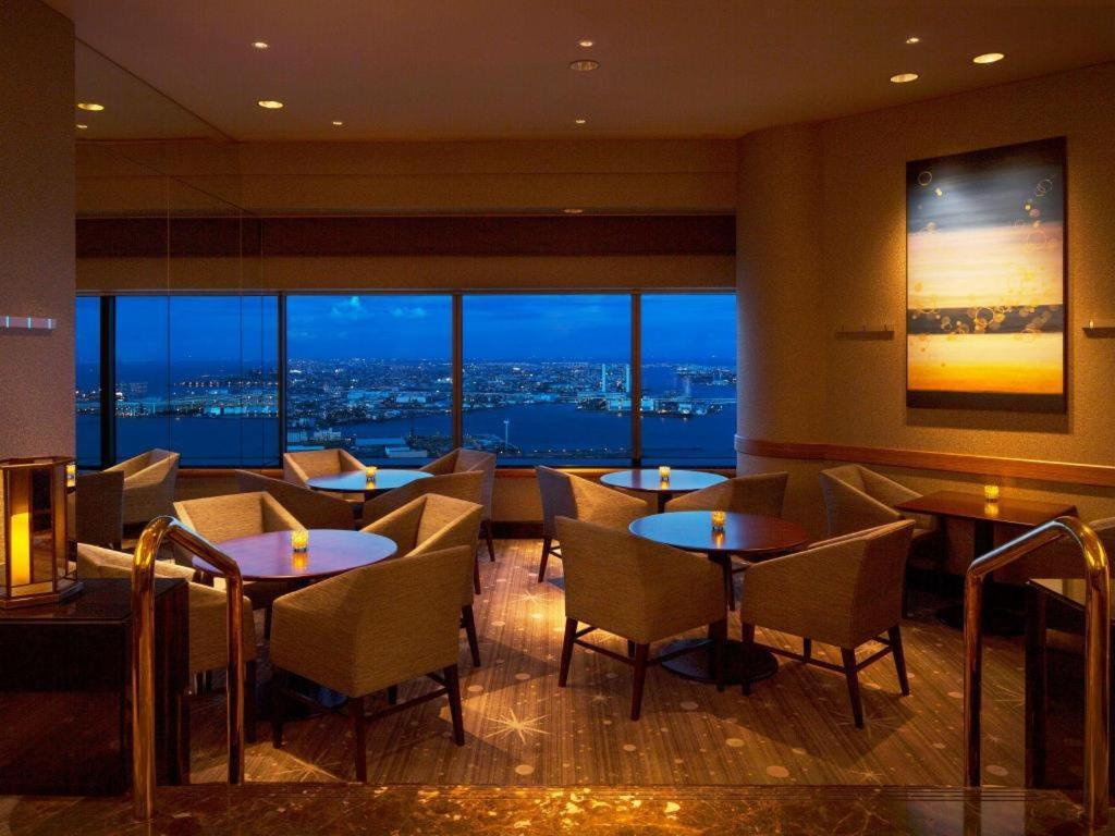 Yokohama Royal Park Hotel Exterior photo