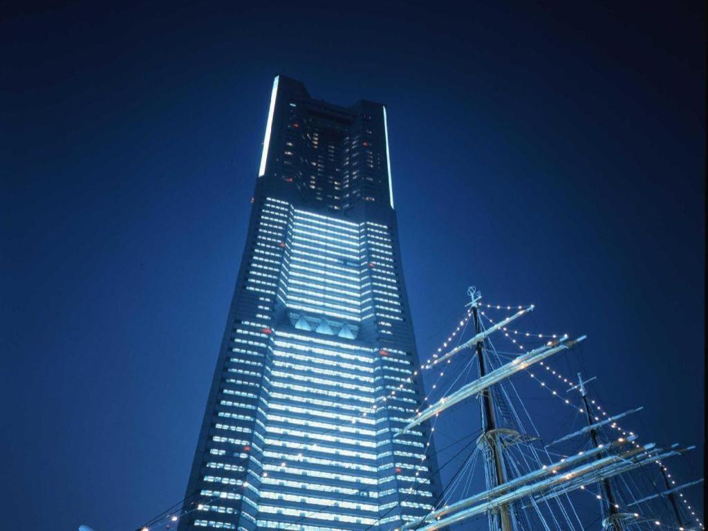 Yokohama Royal Park Hotel Exterior photo