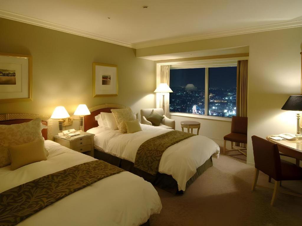 Yokohama Royal Park Hotel Exterior photo